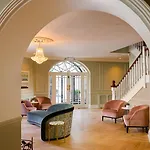 The Lansdowne Otel
