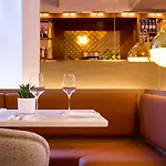 The Lansdowne Hotel