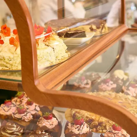 The Lansdowne ケンメア