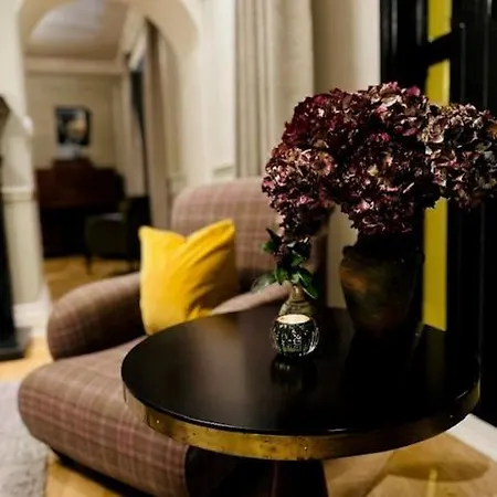 The Lansdowne Hotel 4*