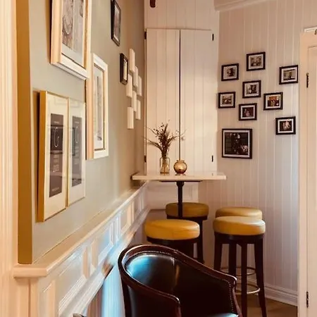 The Lansdowne 4*