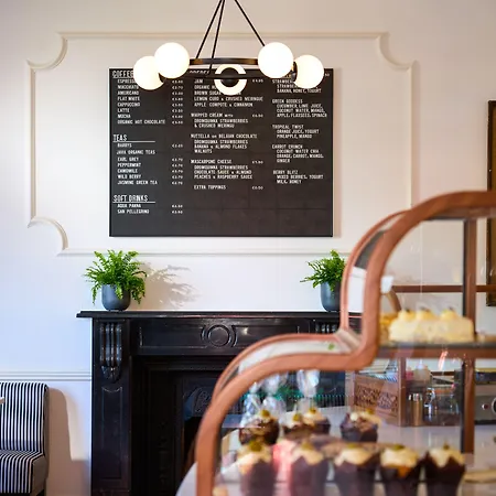 ホテル The Lansdowne ケンメア