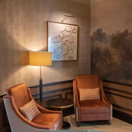 The Lansdowne ケンメア