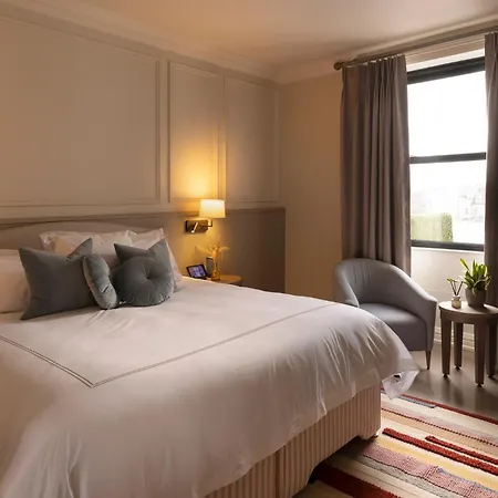 The Lansdowne Hotel 4*
