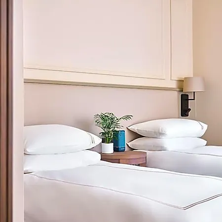 The Lansdowne Hotel 4*