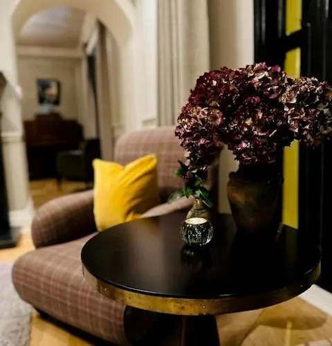 The Lansdowne Hotel 4*