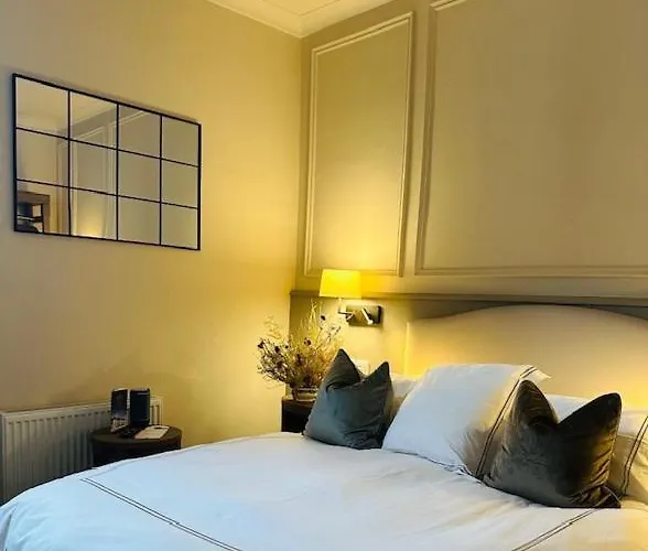 The Lansdowne 호텔