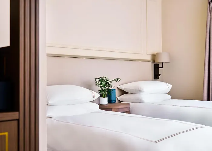 The Lansdowne 4*