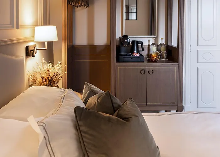 The Lansdowne 4*
